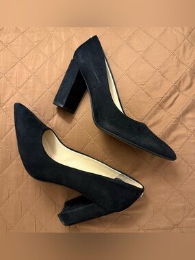 Nine West Astoria 9x9 Black Suede Block Heel Pumps Size 9.5 (Fits 9)